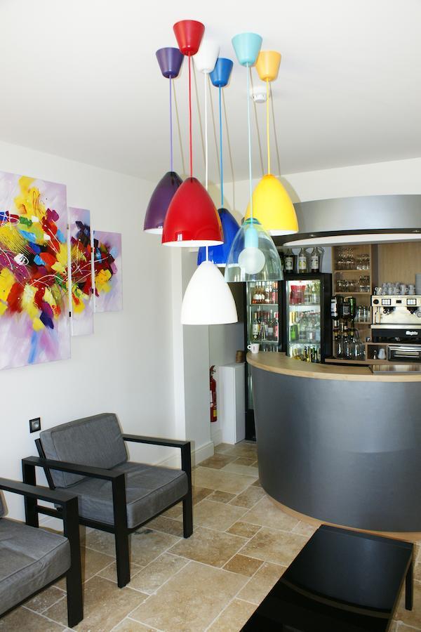 Logis- Hotel Spa Restaurant L'Epicurial Saint-Pey-de-Castets Exterior photo