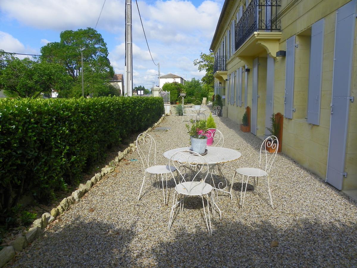Logis- Hotel Spa Restaurant L'Epicurial Saint-Pey-de-Castets Exterior photo